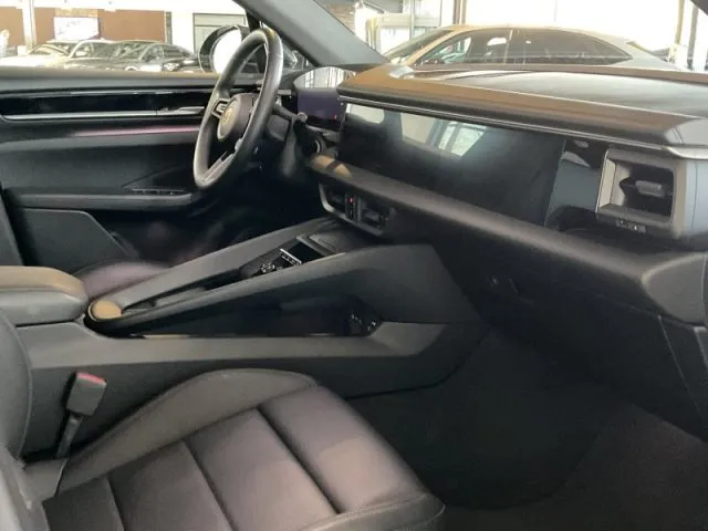 Porsche macan - dettaglio 15