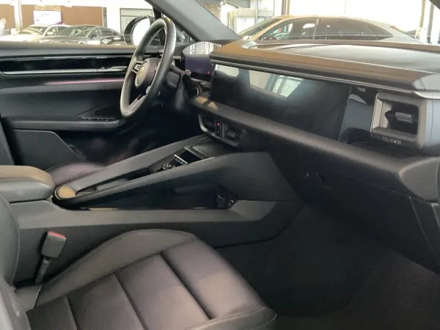 Porsche macan - dettaglio 31