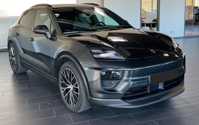 Porsche macan - dettaglio 34