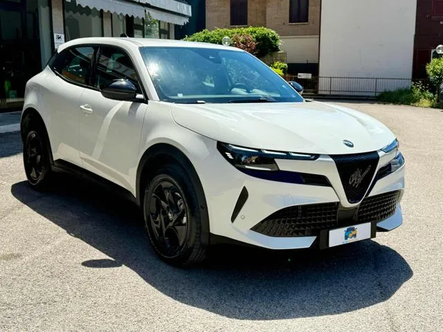 Alfa Romeo Junior 1.2 136 CV Hybrid eDCT6 - Foto 3