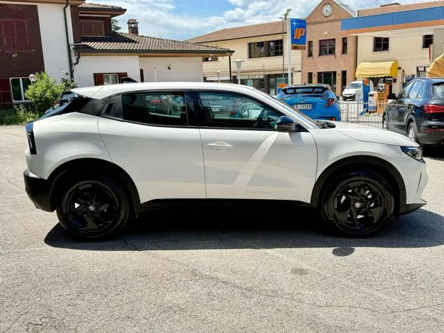 Alfa Romeo Junior 1.2 136 CV Hybrid eDCT6 - Foto 6