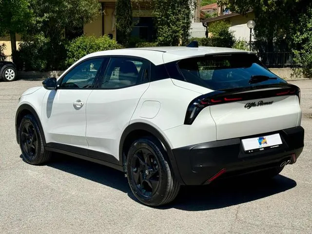 Alfa Romeo Junior 1.2 136 CV Hybrid eDCT6 - Foto 7