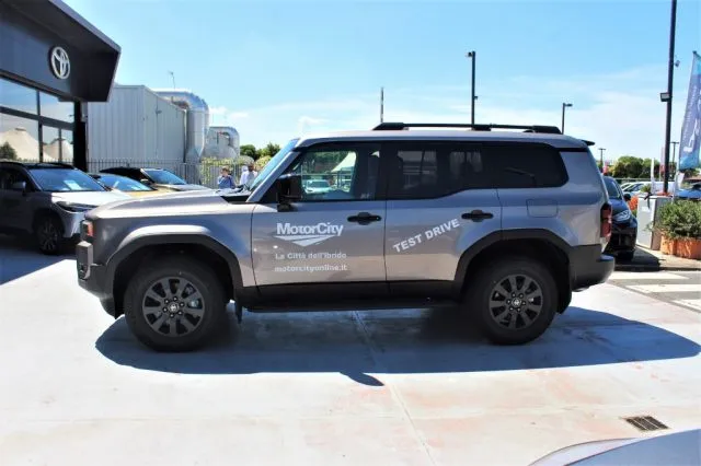 Toyota Land Cruiser 2.8 D4D A/T AWD Adventure - Foto 3