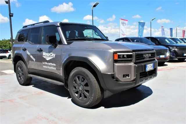 Toyota Land Cruiser 2.8 D4D A/T AWD Adventure - Foto 4
