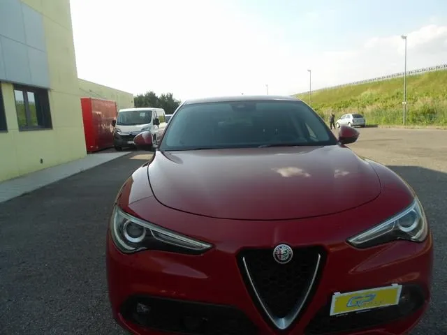 Alfa Romeo Stelvio BUSINESS - Foto 3