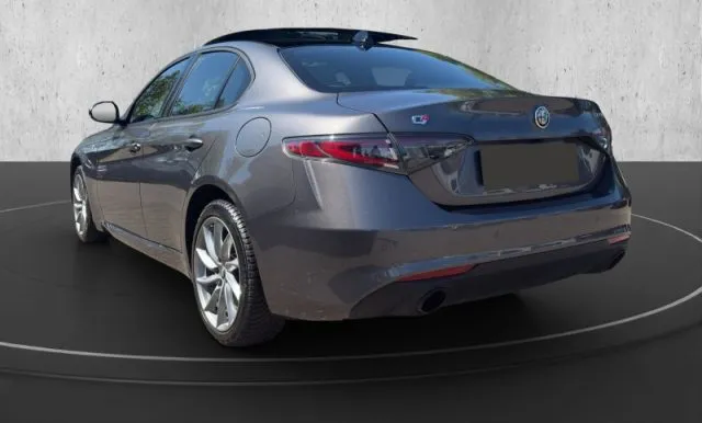 Alfa romeo giulia - dettaglio 27