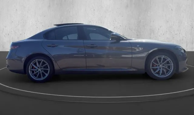 Alfa romeo giulia - dettaglio 30