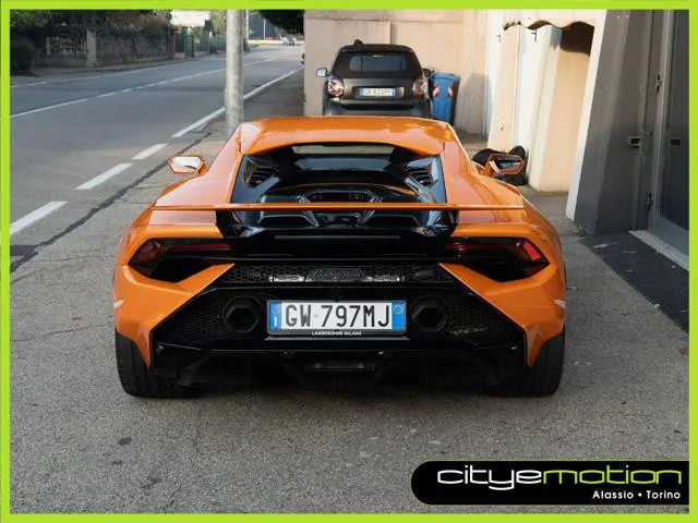 Lamborghini Huracan Huracán 5.2 V10 Tecnica RWD Coupé - Foto 4