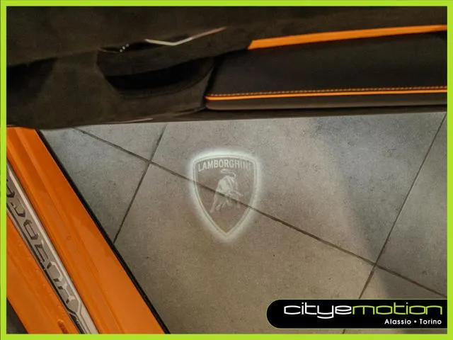 Lamborghini Huracan Huracán 5.2 V10 Tecnica RWD Coupé - Foto 14