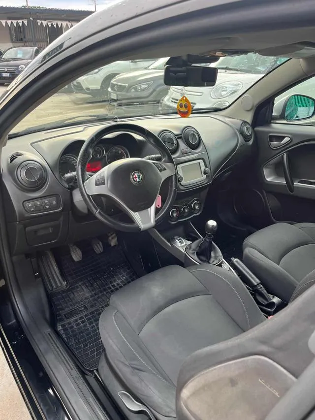 Alfa Romeo MiTo MiTo 1.3 JTDm 85 CV S&S Distinctive - Foto 6