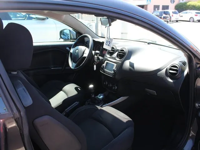 Alfa Romeo MiTo MiTo 1.3 JTDm 85 CV S&S Distinctive - Foto 12