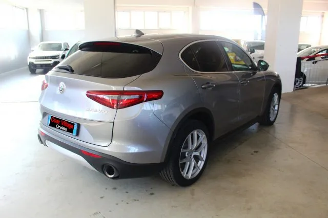 Alfa Romeo Stelvio Stelvio 2.0 Turbo 280CV AT8 Q4 First Ed. - Foto 4