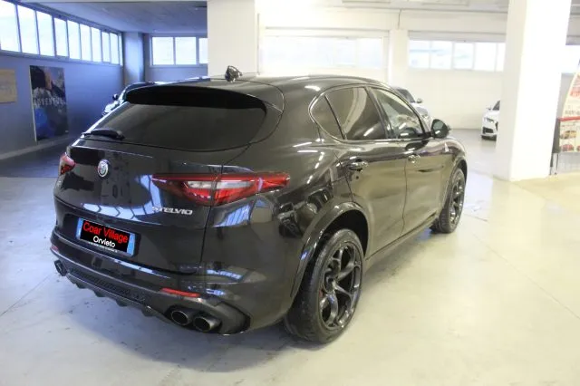 Alfa Romeo Stelvio Stelvio 2.9 BiT.V6 510 AT8 Quadrifoglio - Foto 4