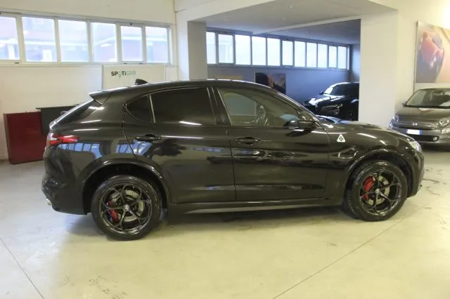 Alfa Romeo Stelvio Stelvio 2.9 BiT.V6 510 AT8 Quadrifoglio - Foto 6