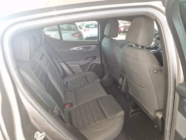 Alfa Romeo Tonale 1.3 280 CV PHEV AT6 Q4 Ti - Foto 9