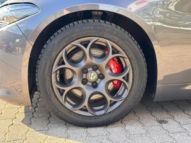 Alfa Romeo Giulia Giulia 2.2 TD 210 CV AT8 AWD Q4 Veloce - Foto 2