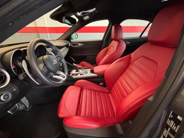 Alfa Romeo Giulia Giulia 2.2 TD 210 CV AT8 AWD Q4 Veloce - Foto 7