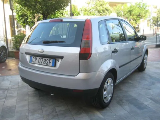 Ford Fiesta 1.2 16V 5 PORTE ZETEC - Foto 12