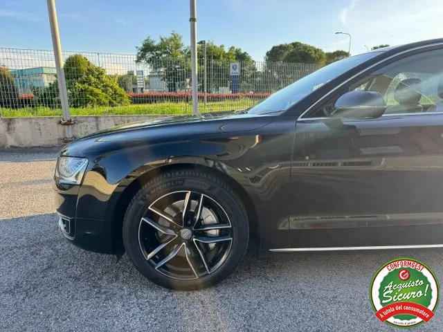 Audi A8 50 TDI 3.0 quattro Fari Full Led R.Lega 19