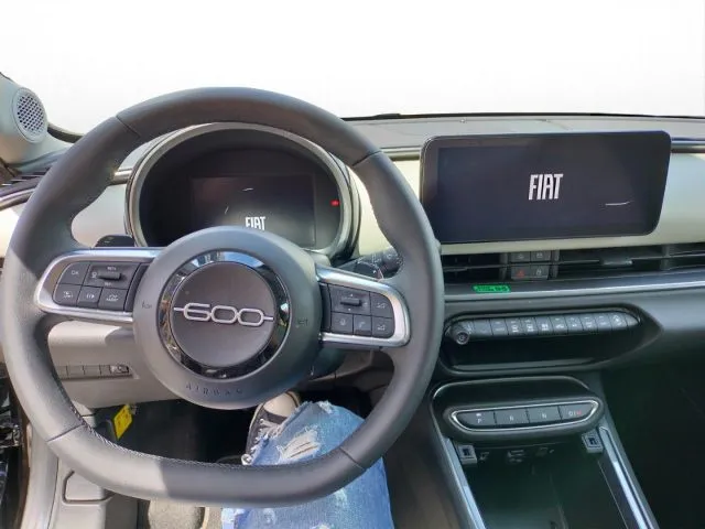 Fiat 600 Hybrid 100 CV DCT MHEV La Prima - Foto 10