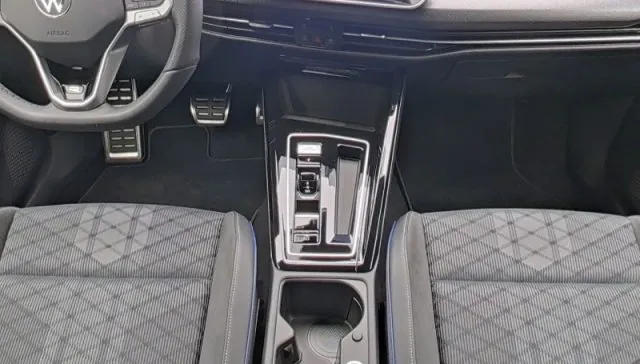 Volkswagen golf - dettaglio 4