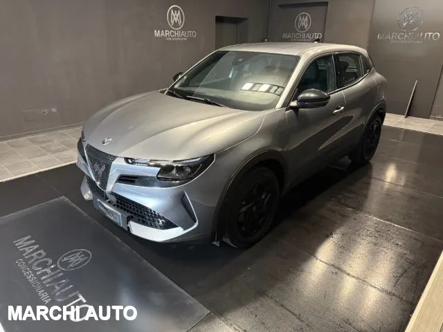 Alfa Romeo Junior 1.2 145 CV Hybrid eDCT6 - Foto 1