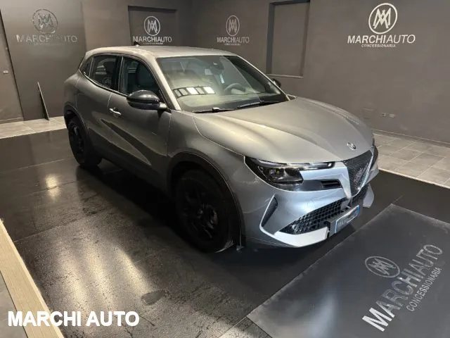 Alfa Romeo Junior 1.2 145 CV Hybrid eDCT6 - Foto 3