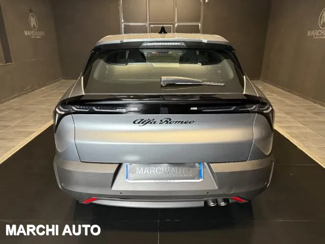 Alfa Romeo Junior 1.2 145 CV Hybrid eDCT6 - Foto 6