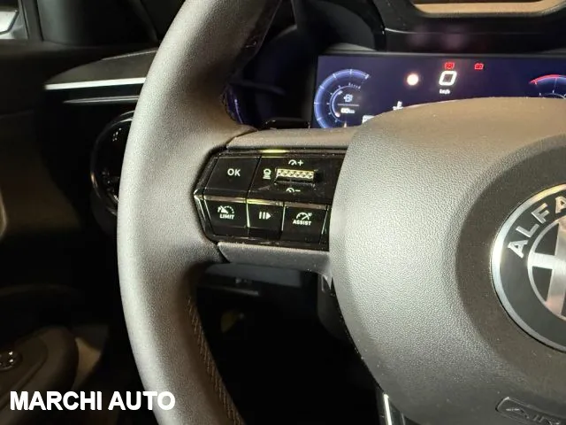 Alfa Romeo Junior 1.2 145 CV Hybrid eDCT6 - Foto 14