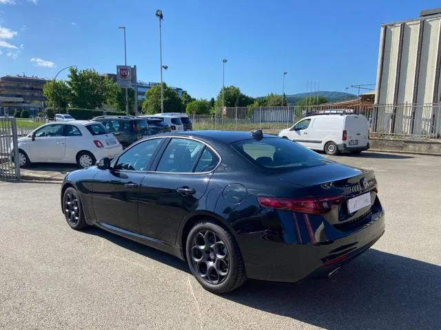 Alfa romeo giulia - dettaglio 7