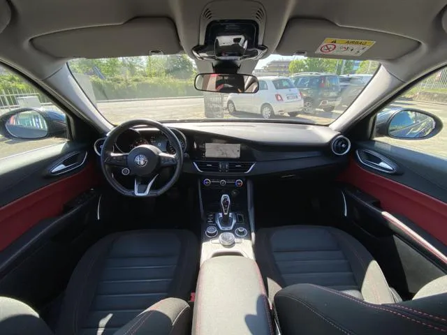 Alfa romeo giulia - dettaglio 8