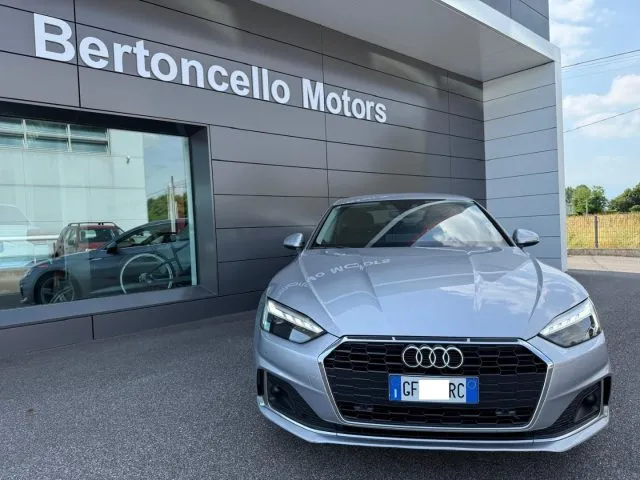 Audi A5 SPB 40 TDI S-TRONIC 204cv SPORT 19