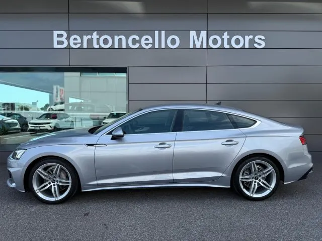 Audi A5 SPB 40 TDI S-TRONIC 204cv SPORT 19
