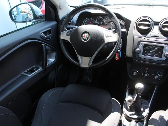 Alfa Romeo MiTo MiTo 1.4 78 CV 8V S&S Distinctive - Foto 14