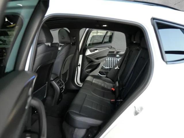 Bmw x4 - dettaglio 22
