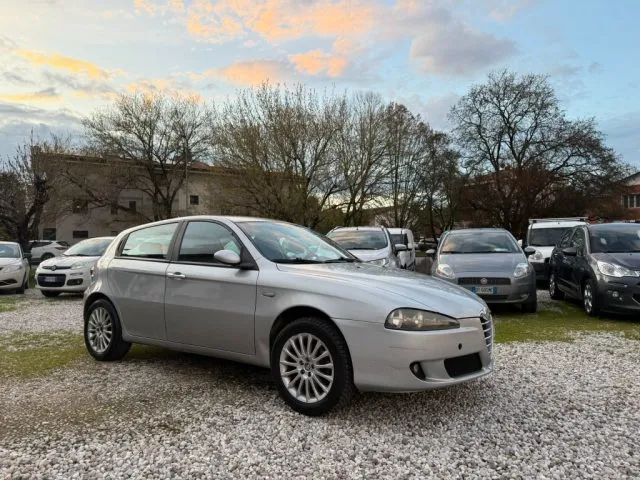 Alfa Romeo 147 147 1.9 JTD 120 CV 5p. Progression - Foto 1