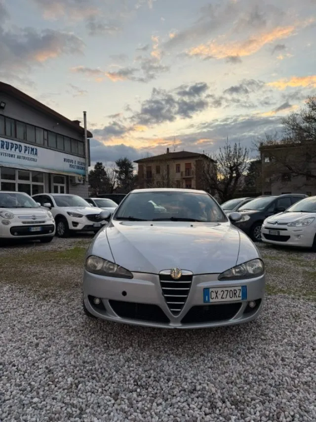 Alfa Romeo 147 147 1.9 JTD 120 CV 5p. Progression - Foto 2