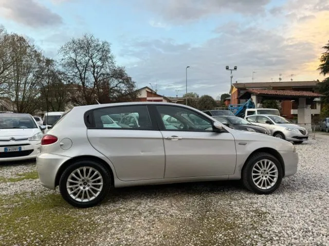 Alfa Romeo 147 147 1.9 JTD 120 CV 5p. Progression - Foto 7