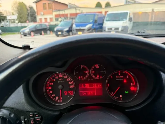 Alfa Romeo 147 147 1.9 JTD 120 CV 5p. Progression - Foto 12