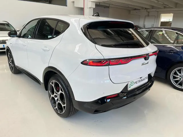 Alfa Romeo Tonale 1.5 160cv MHEV TCT7 Veloce - Foto 9