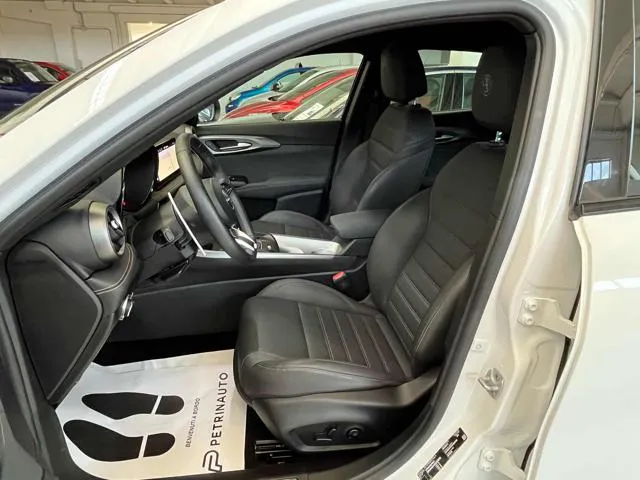Alfa Romeo Tonale 1.5 160cv MHEV TCT7 Veloce - Foto 13
