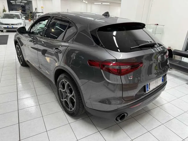 Alfa Romeo Stelvio Stelvio 2.2 T.diesel 190CV AT8 Q4 Sprint - Foto 4