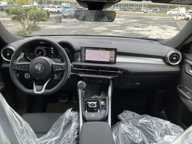 Alfa Romeo Tonale 1.5 160 CV MHEV TCT7 Veloce - Foto 11