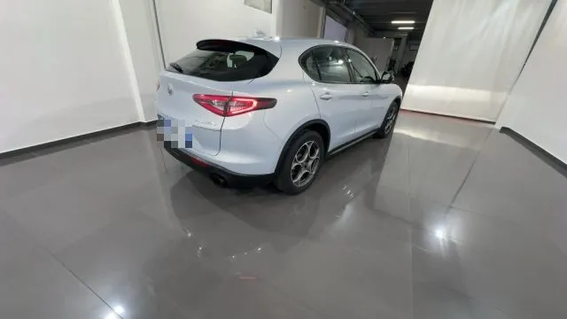 Alfa Romeo Stelvio Stelvio 2.2 T.diesel 210CV AT8 Q4 Sprint - Foto 3