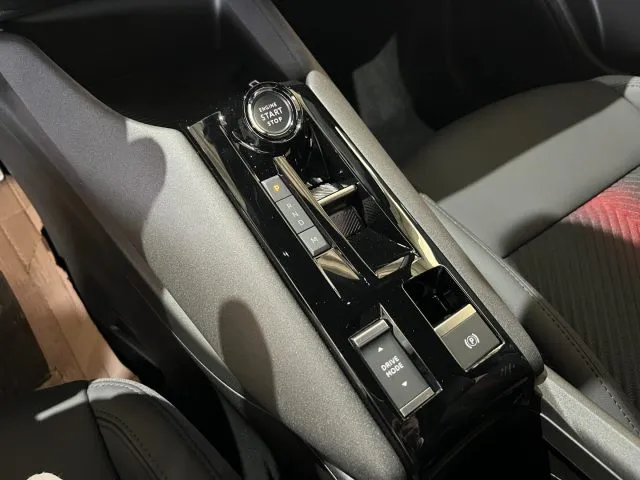 Alfa Romeo Junior 1.2 136CV Hybrid eDCT6 Speciale +TECHNO/LED MATRIX - Foto 14