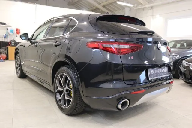 Alfa Romeo Stelvio Stelvio 2.2 T.diesel 210 CV AT8 Q4 Ti - Foto 4