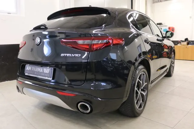 Alfa Romeo Stelvio Stelvio 2.2 T.diesel 210 CV AT8 Q4 Ti - Foto 6