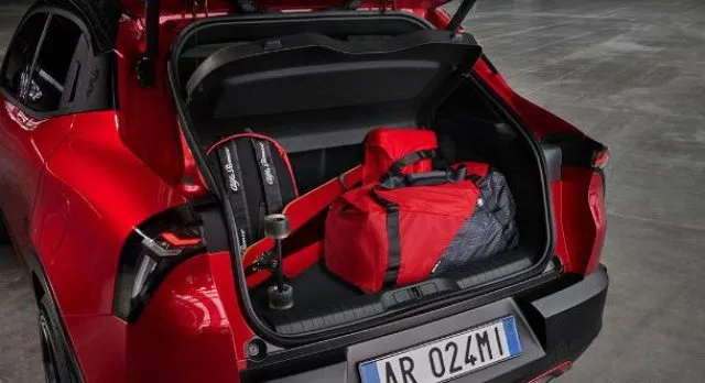 Alfa Romeo Junior 1.2 145 CV Hybrid eDCT6 Speciale - Foto 8
