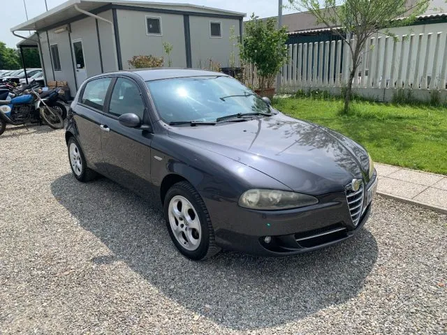 Alfa Romeo 147 147 1.9 JTD 120CV 5p. Murphy&Nye - Foto 3