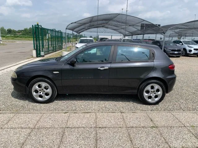 Alfa Romeo 147 147 1.9 JTD 120CV 5p. Murphy&Nye - Foto 8